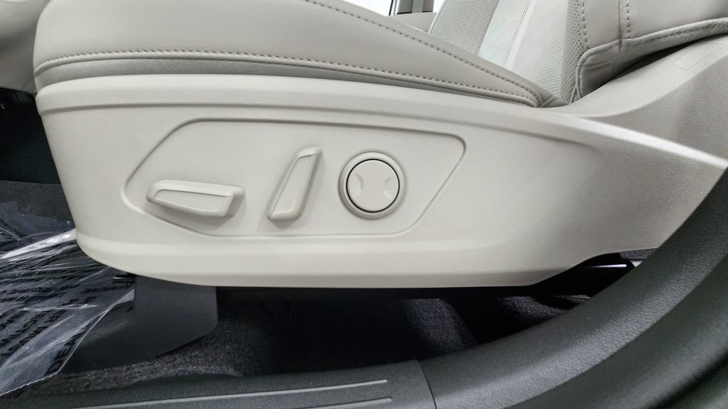 New 2026 Kia Sorento S w/ S Panoramic Sunroof Package AWD/4WD image 11