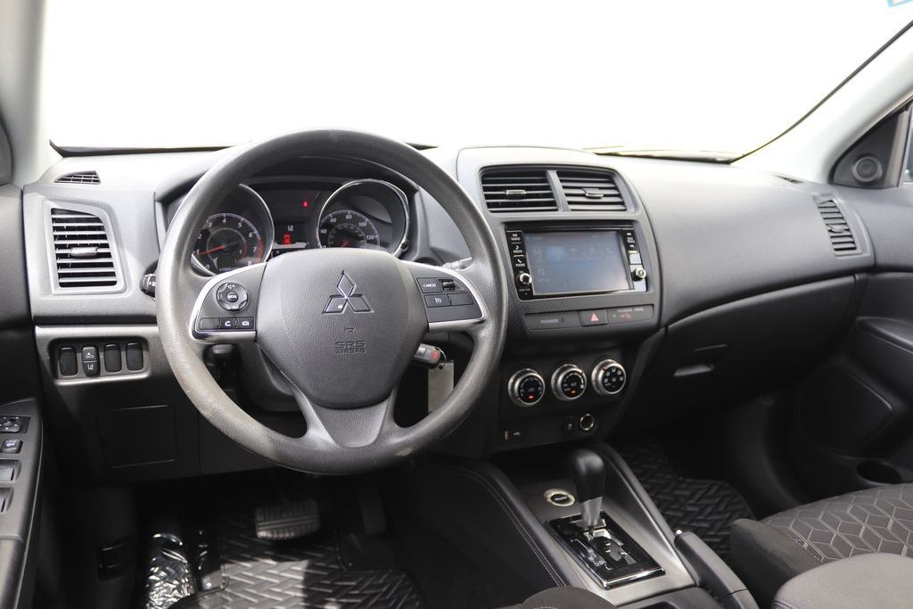 Used 2023 Mitsubishi Outlander Sport SE AWD/4WD image 3