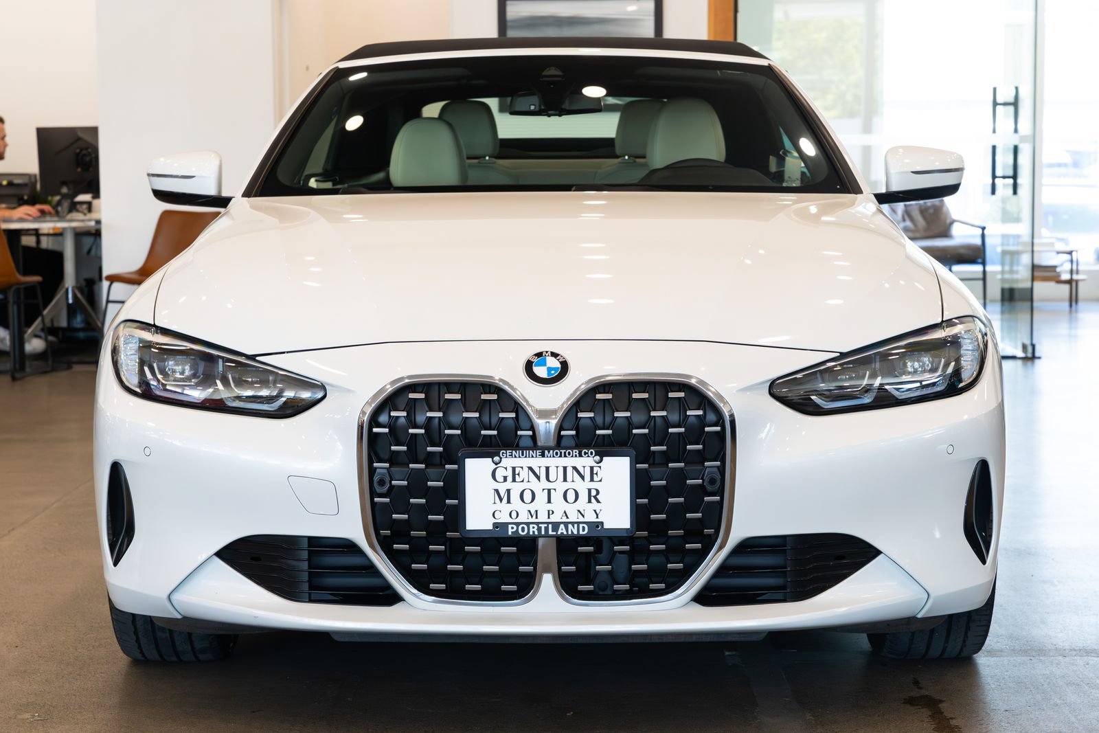Used 2022 BMW 430i xDrive Convertible w/ Convenience Package AWD/4WD image 2