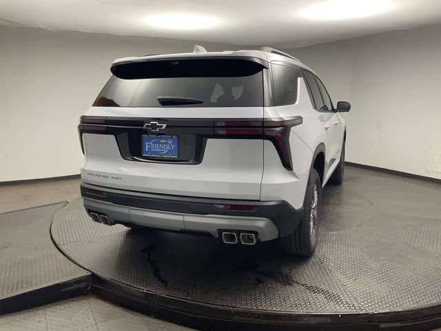 New 2026 Chevrolet Traverse LT w/ Driver Confidence Package AWD/4WD image 7