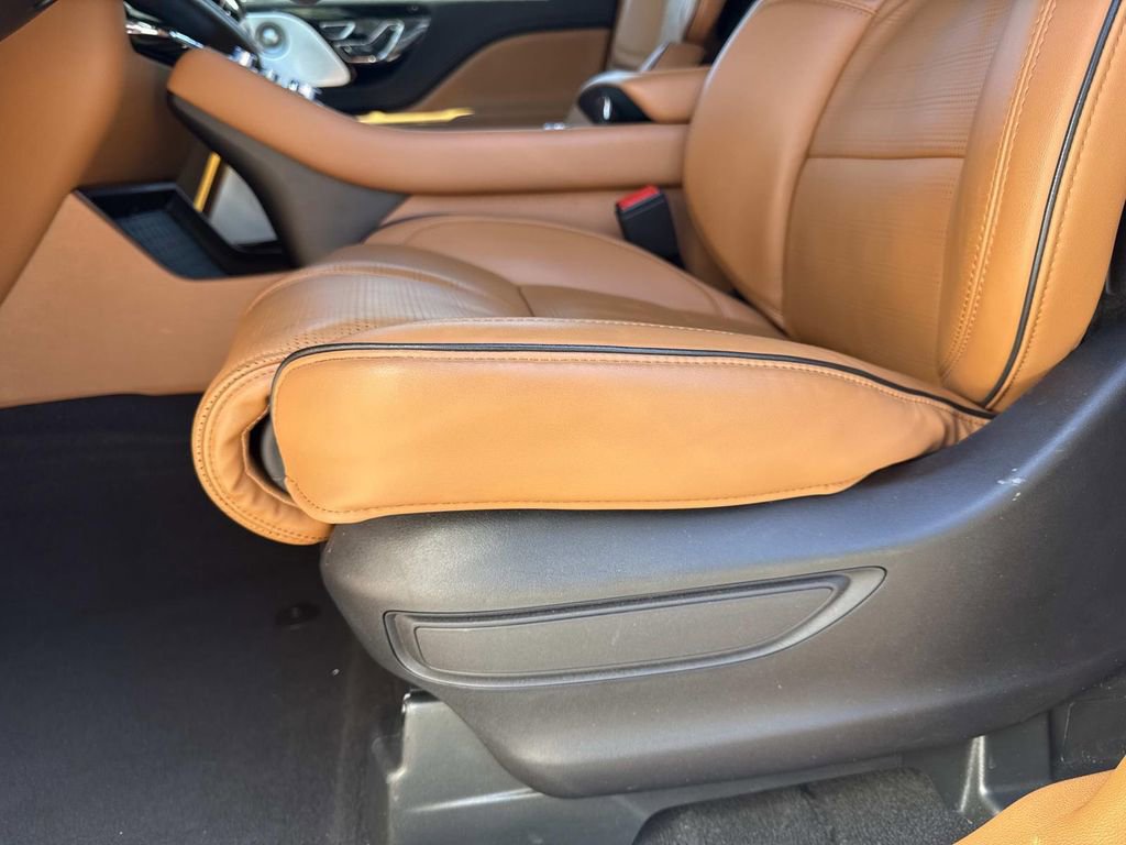 Certified 2024 Lincoln Aviator Black Label AWD/4WD image 21