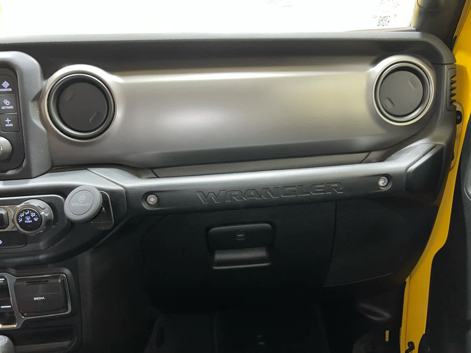 Used 2018 Jeep Wrangler Unlimited Sport S image 27