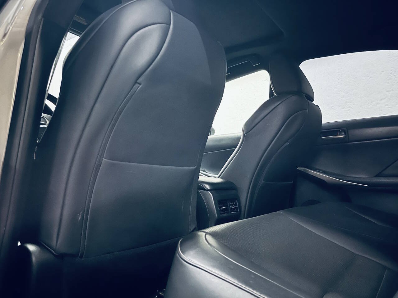 Used 2018 Lexus IS 300 F Sport RWD image 20