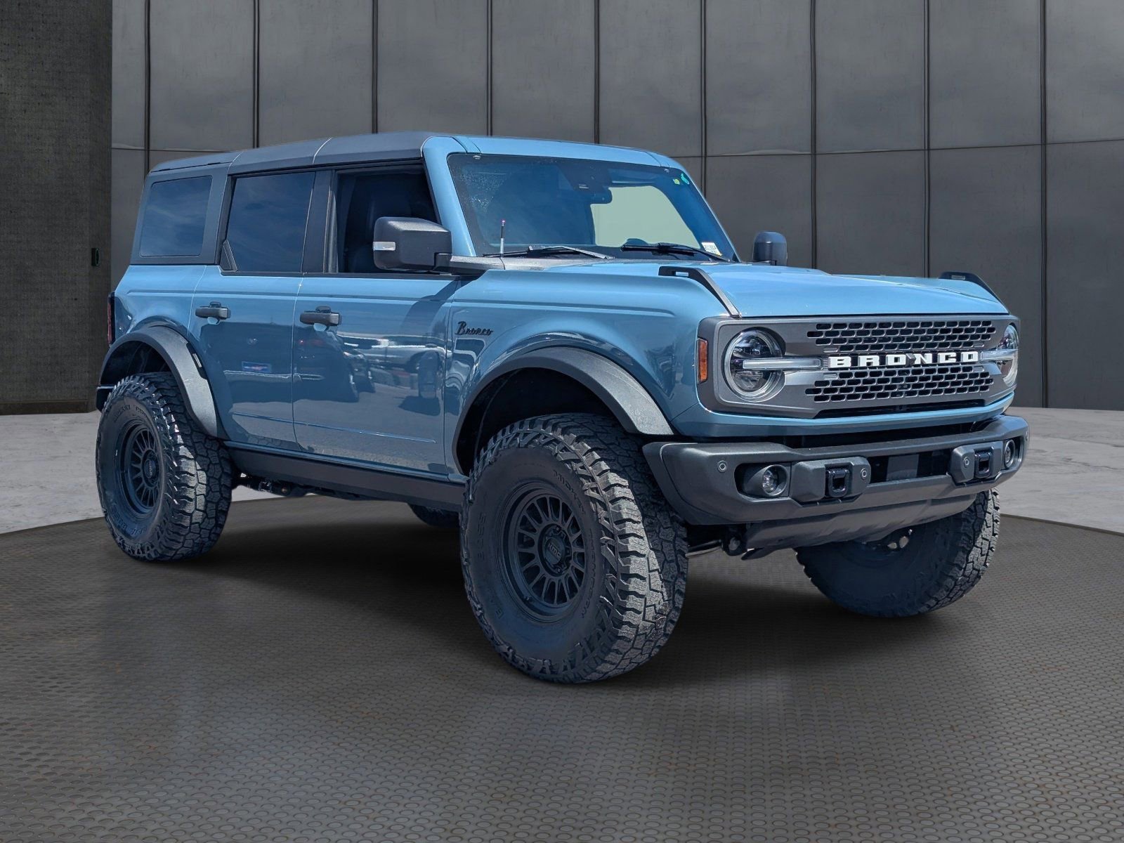 Used 2023 Ford Bronco Badlands AWD/4WD image 16
