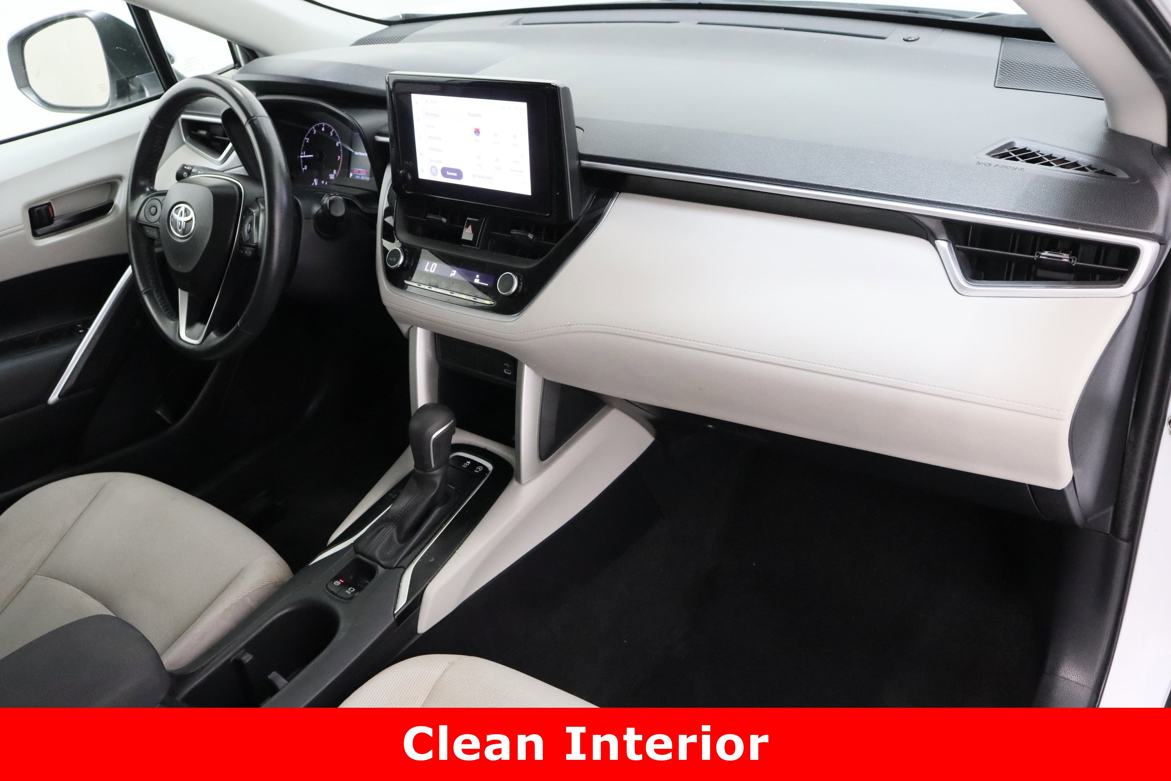 Used 2023 Toyota Corolla Cross LE image 35