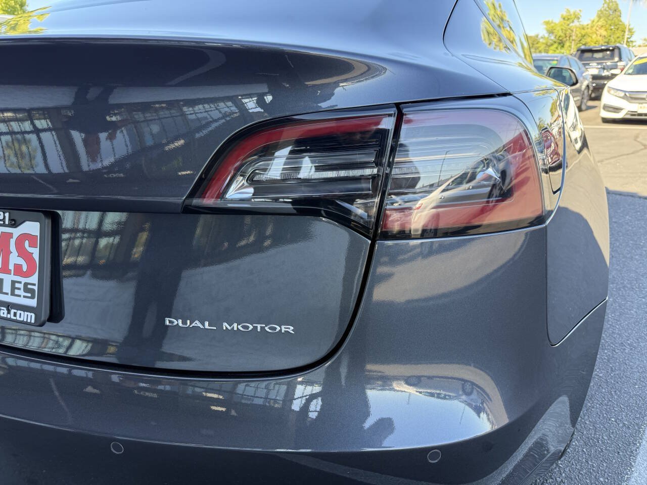 Used 2022 Tesla Model 3 Long Range AWD/4WD image 25