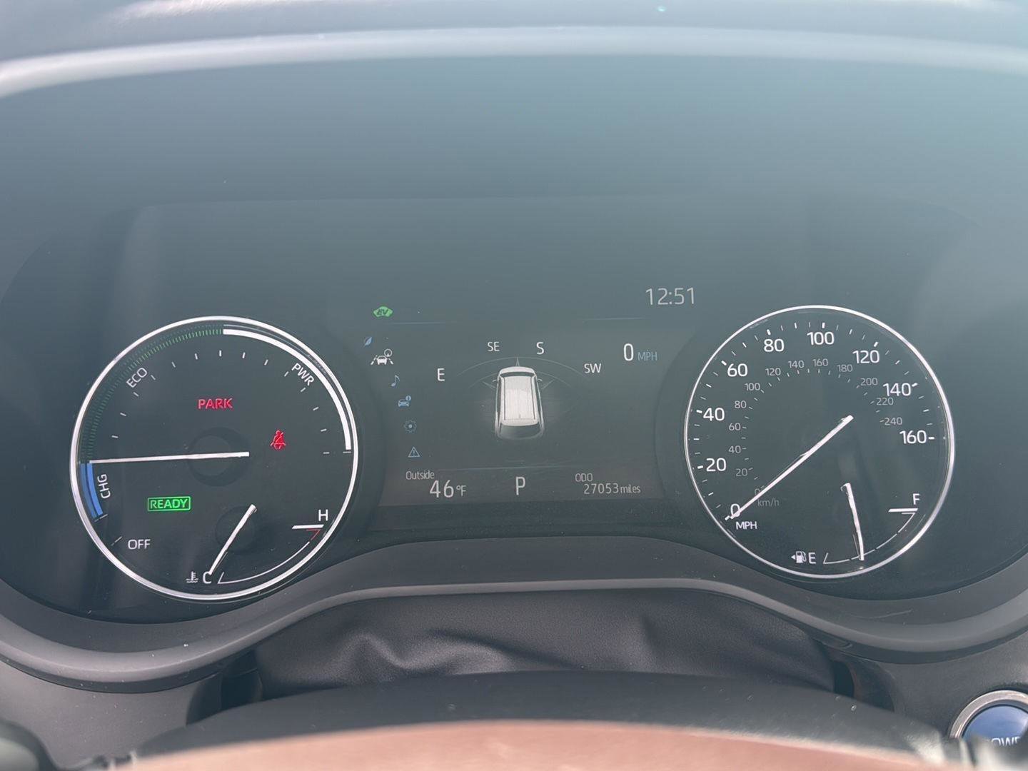 Used 2022 Toyota Sienna Platinum image 3