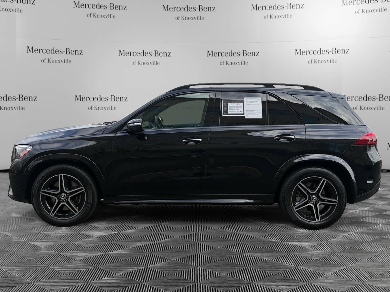 Certified 2025 Mercedes-Benz GLE 350 GLE 350 image 2