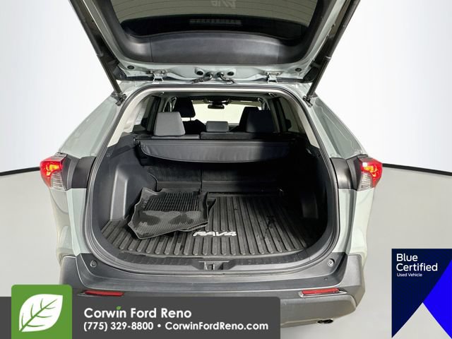 Used 2021 Toyota RAV4 XLE w/ Convenience Package AWD/4WD image 32