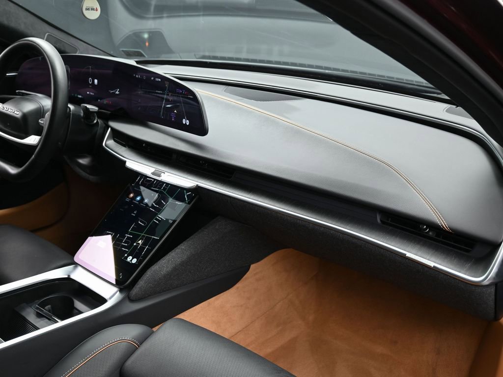 Used 2024 Lucid Air Touring image 33