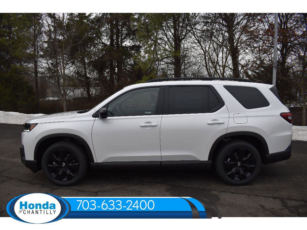 New 2026 Honda Pilot Black Edition image 4