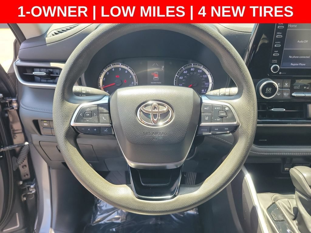 Used 2021 Toyota Highlander L FWD image 24