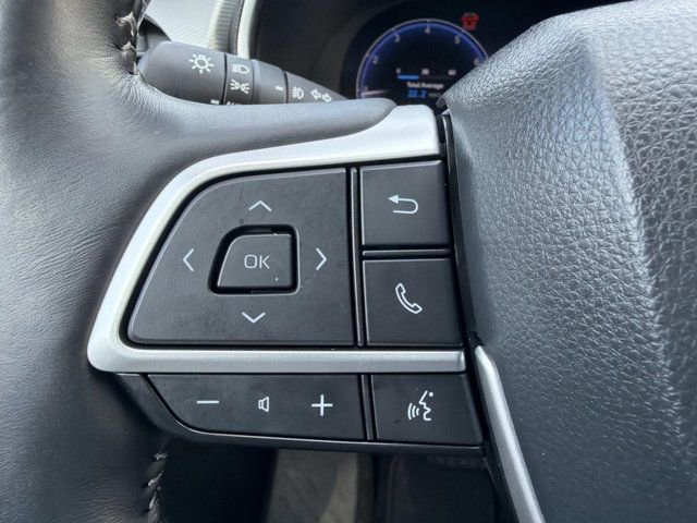 Used 2023 Toyota Highlander Platinum FWD image 28