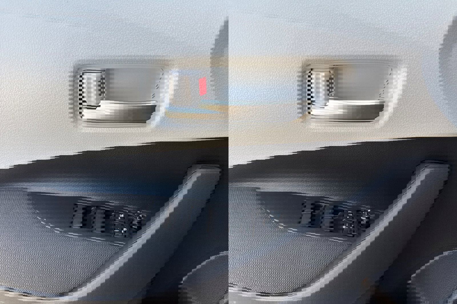 New 2026 Toyota Corolla SE FWD image 11