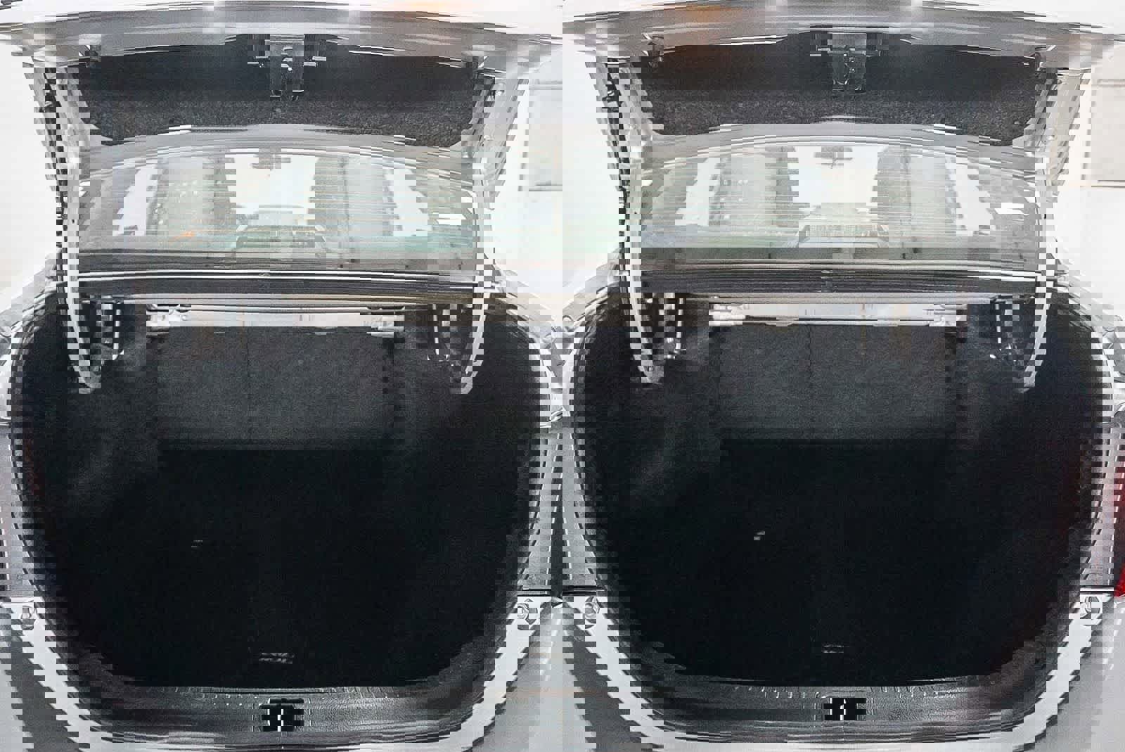 Used 2018 Toyota Corolla L w/ Body Protection Package FWD image 26