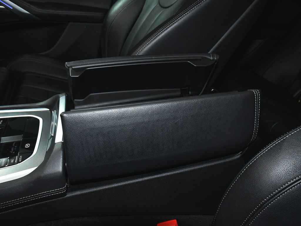 Used 2022 BMW X6 xDrive40i w/ Executive Package image 53