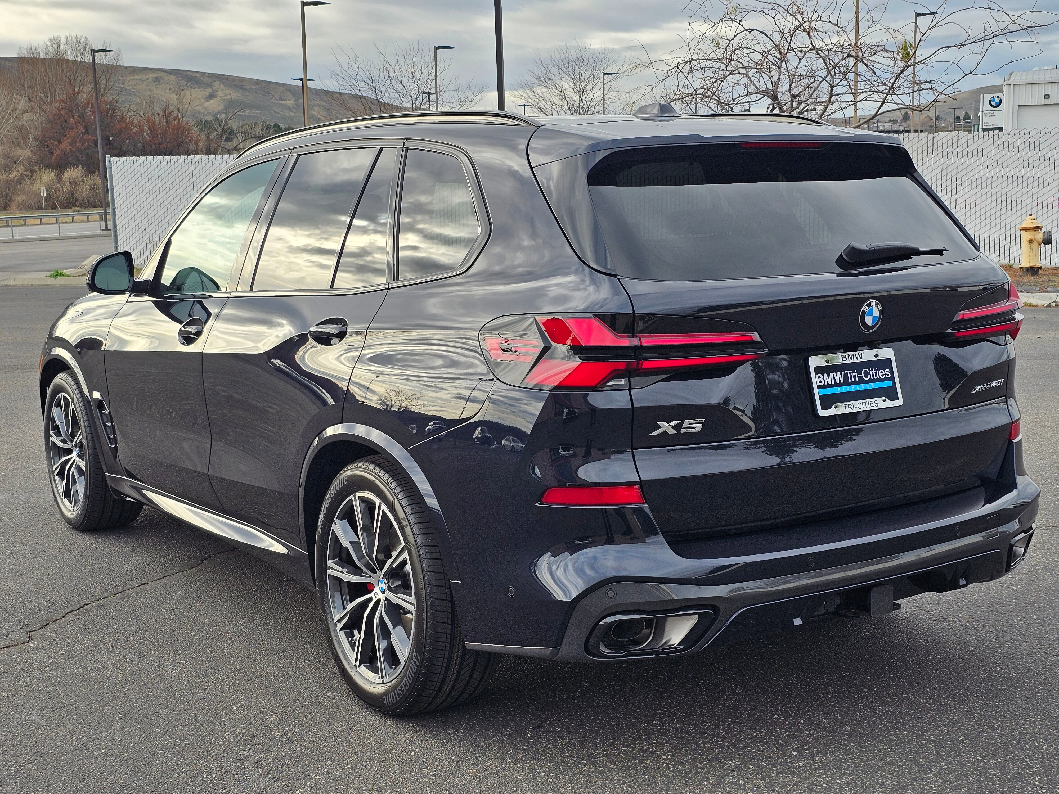 New 2026 BMW X5 xDrive40i w/ M Sport Package image 4