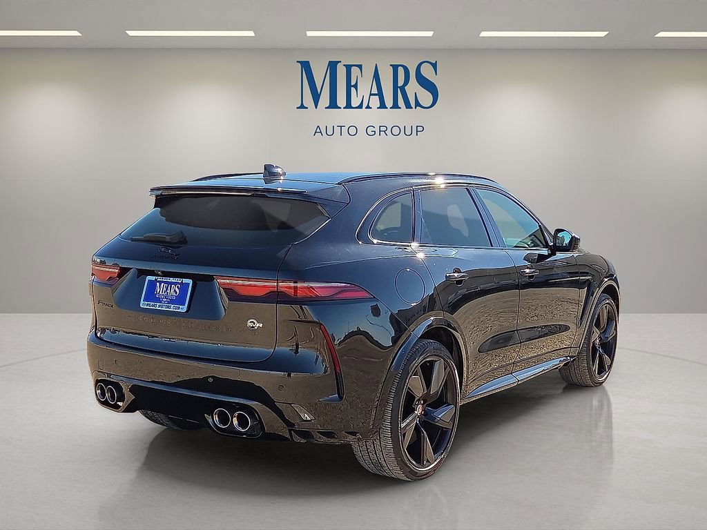 Used 2023 Jaguar F-PACE SVR image 5