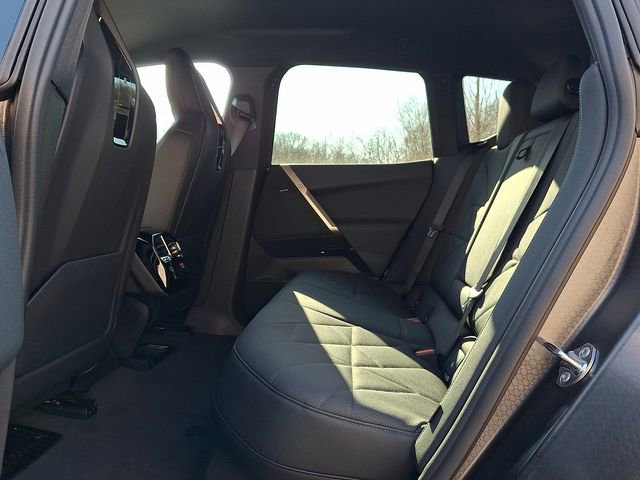 New 2026 BMW iX xDrive45 w/ Premium Package image 9