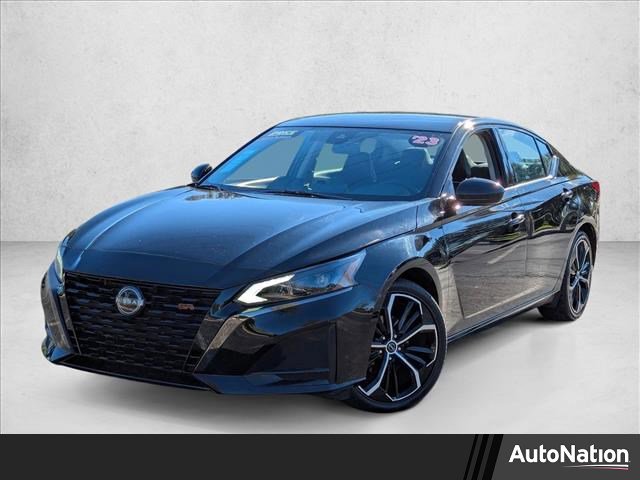 Used 2023 Nissan Altima 2.5 SR image 1