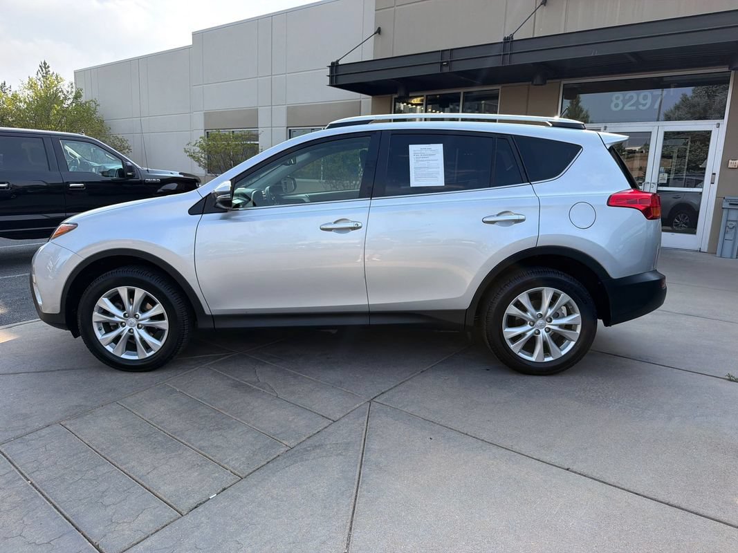 Used 2015 Toyota RAV4 Limited AWD/4WD image 9