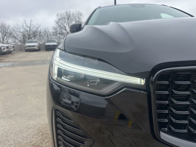 Certified 2023 Volvo XC60 B5 Plus w/ Climate Package image 12