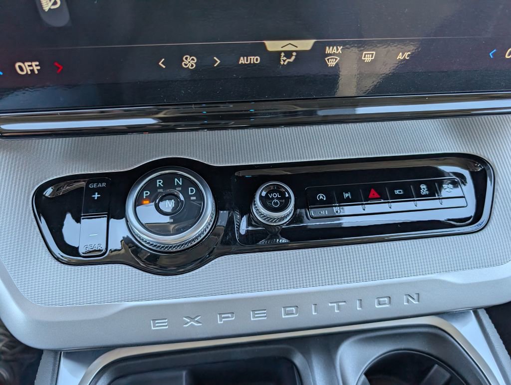 Used 2026 Ford Expedition Max Active RWD image 39