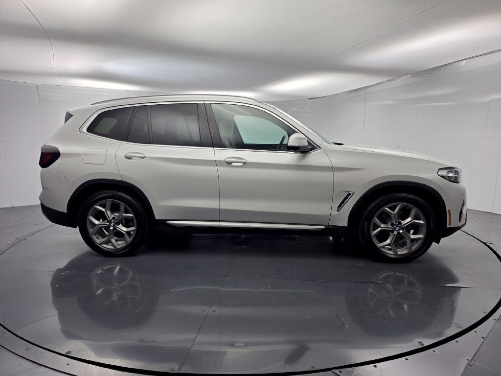 Used 2022 BMW X3 sDrive30i w/ Convenience Package RWD image 3