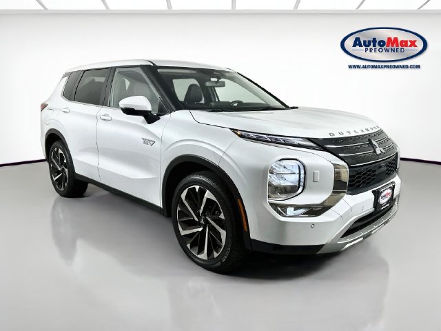 Used 2024 Mitsubishi Outlander SE