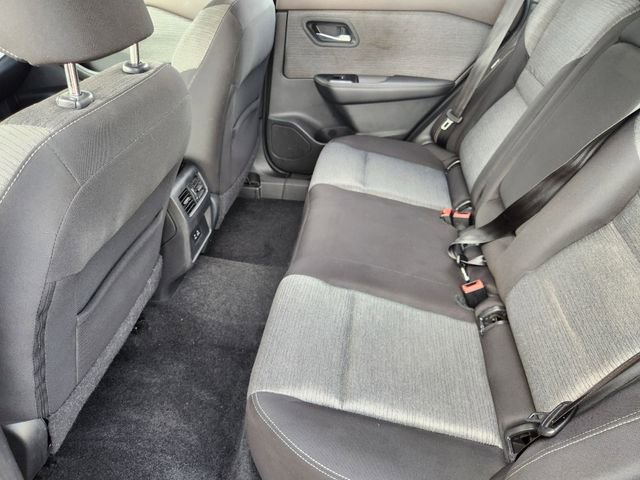 Certified 2022 Nissan Rogue SV image 24