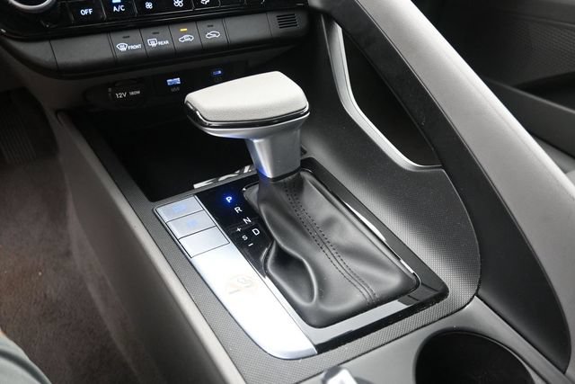 Used 2024 Hyundai Elantra SEL FWD image 28