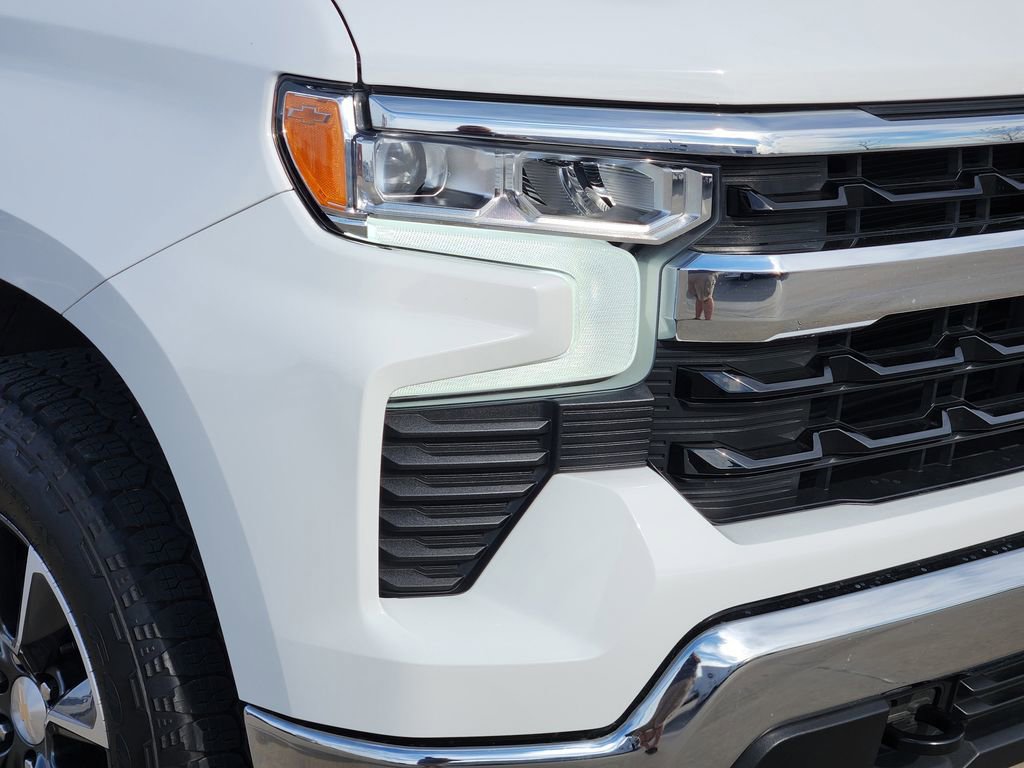 Used 2024 Chevrolet Silverado 1500 LT image 12