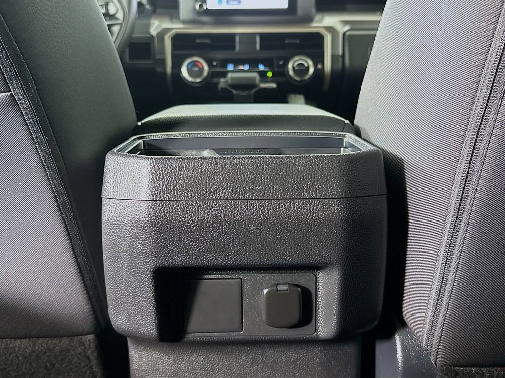 Certified 2024 Toyota Tacoma SR5 AWD/4WD image 27