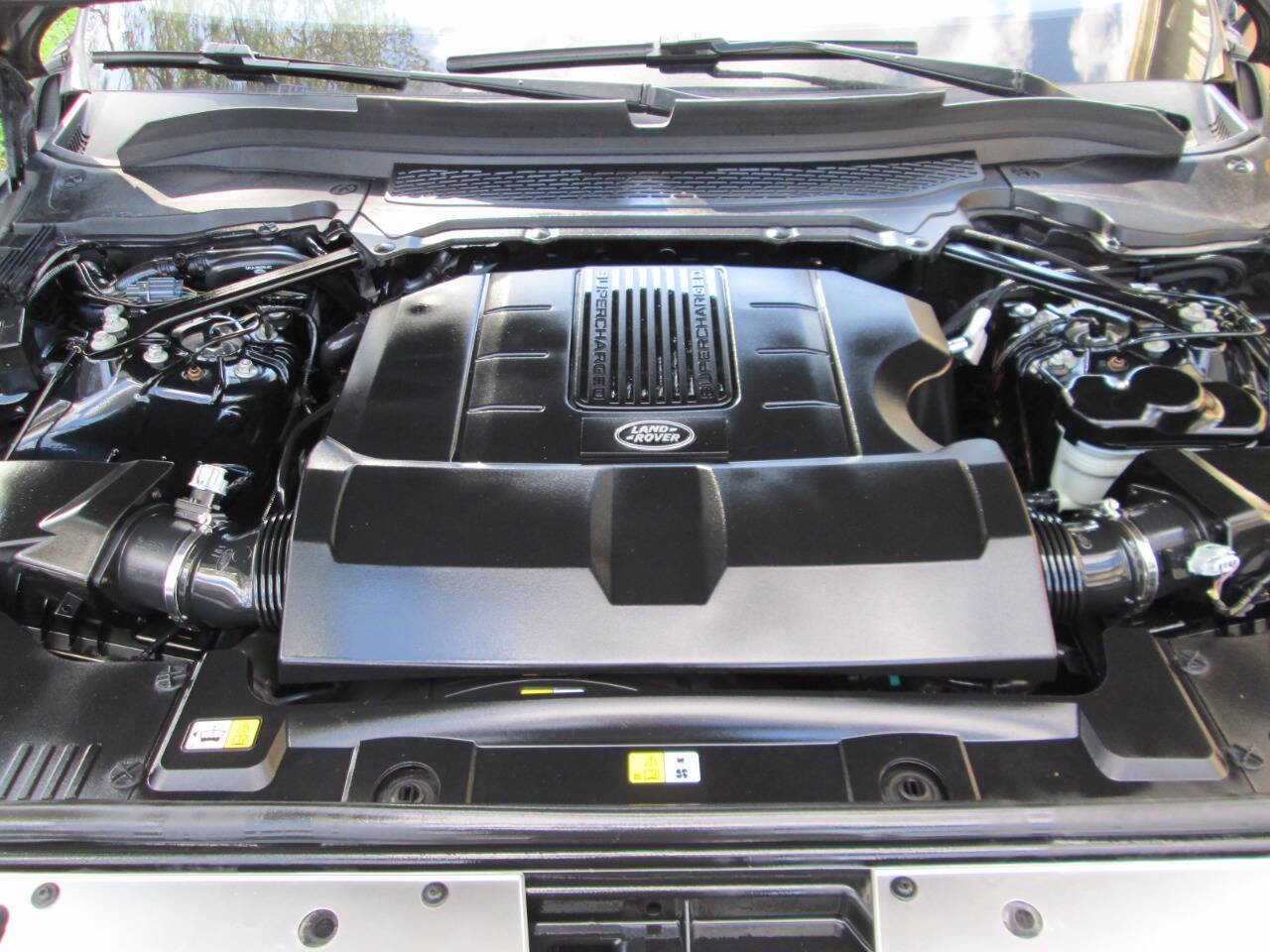 Used 2017 Land Rover Range Rover Supercharged image 31