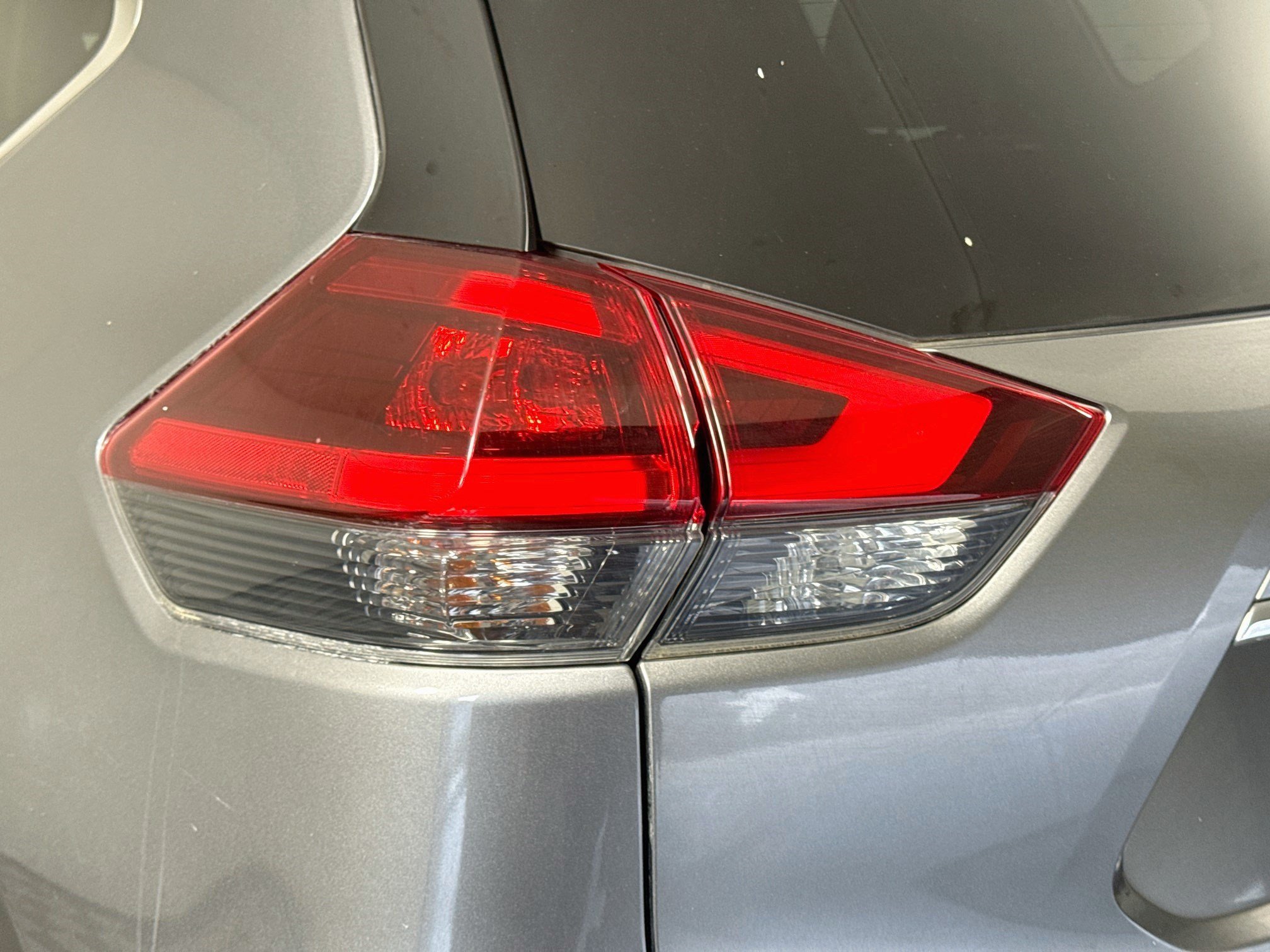 Used 2020 Nissan Rogue SV AWD/4WD image 36
