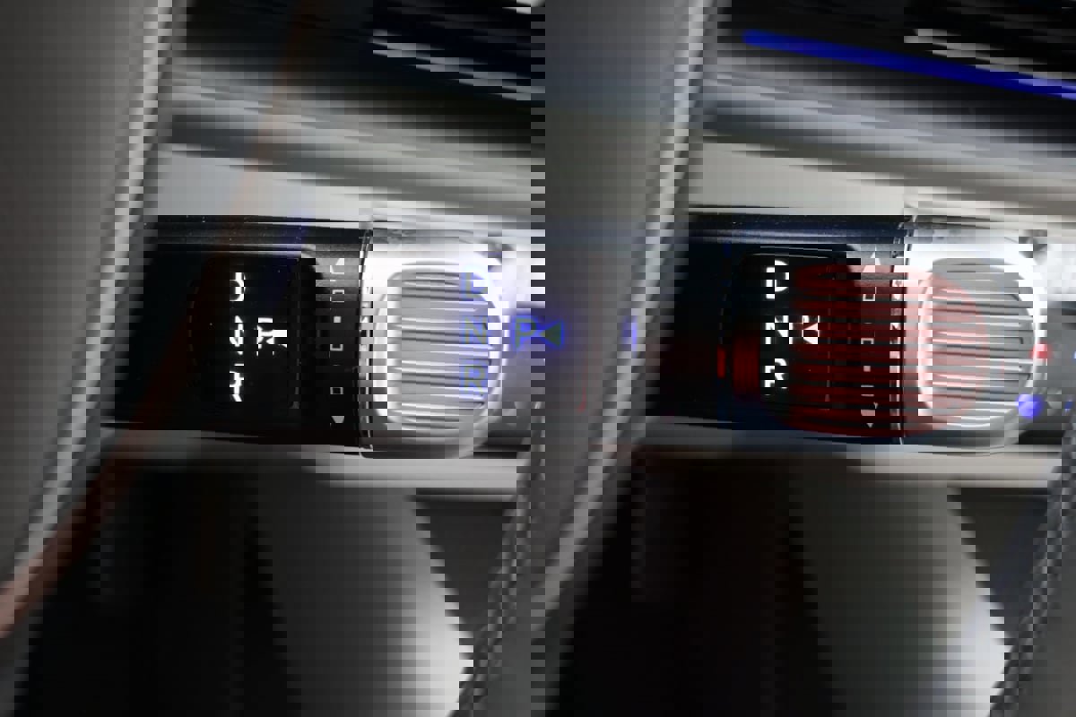 Used 2025 Hyundai Ioniq 6 Limited image 6