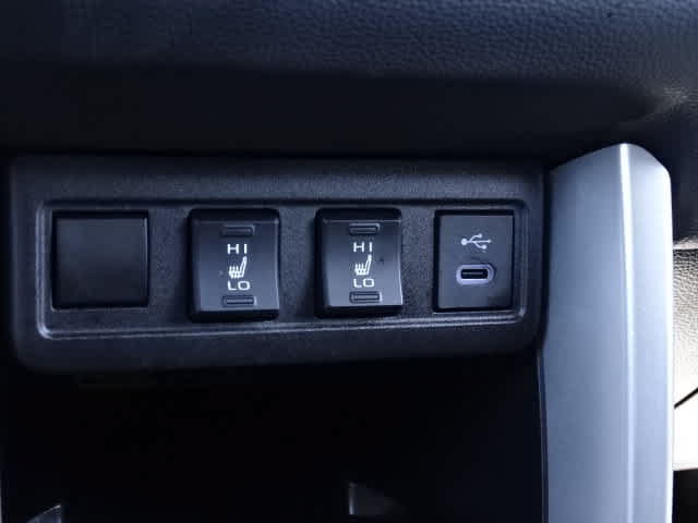 Certified 2025 Toyota Corolla Cross XLE w/ Convenience Package FWD image 32