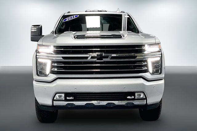 Used 2021 Chevrolet Silverado 2500 High Country AWD/4WD image 2
