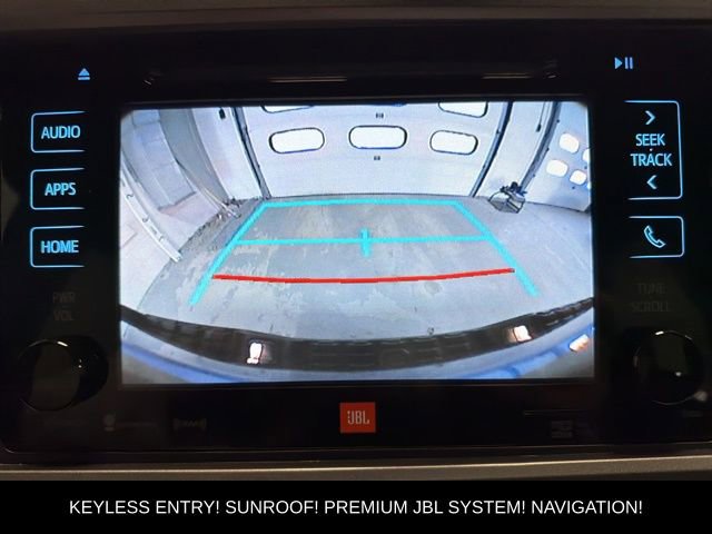 Used 2018 Toyota Tacoma Limited image 24