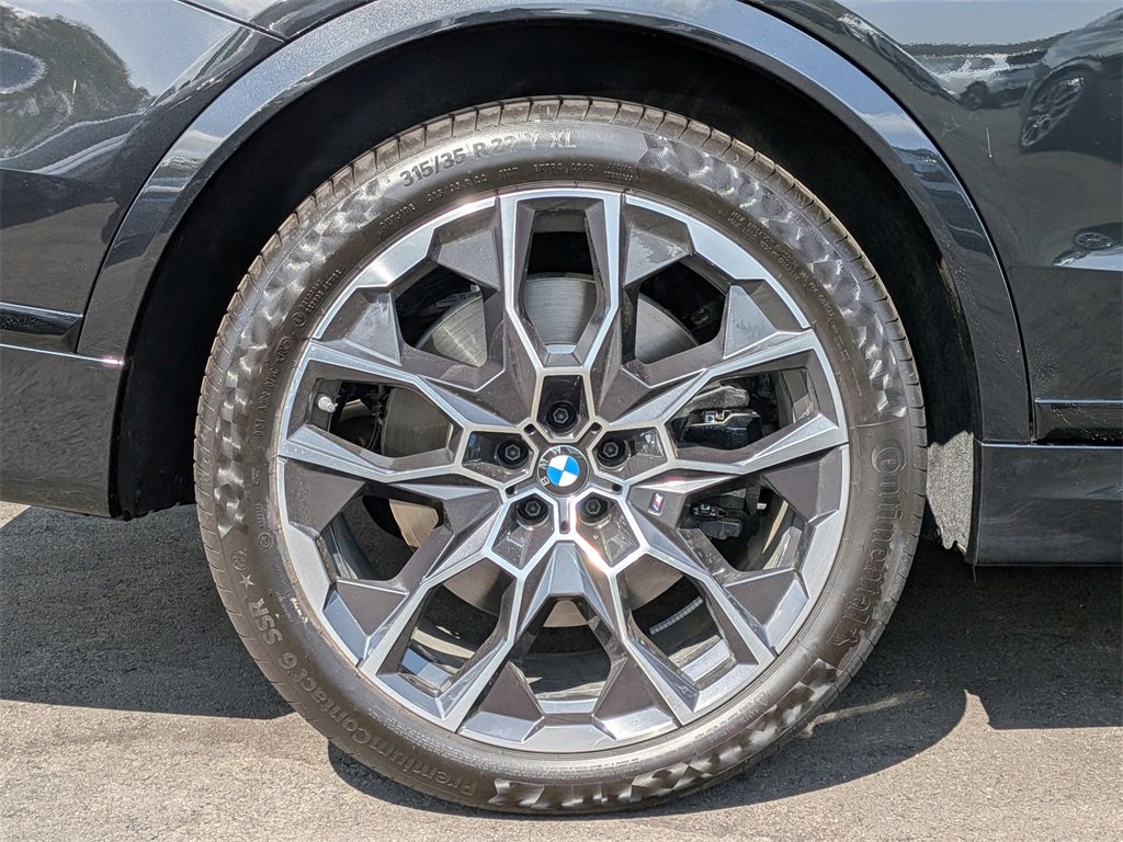 New 2026 BMW X7 M60i image 28