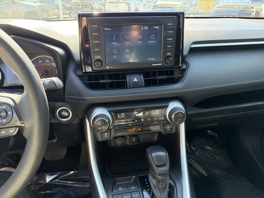 Used 2020 Toyota RAV4 XLE w/ Convenience Package image 25