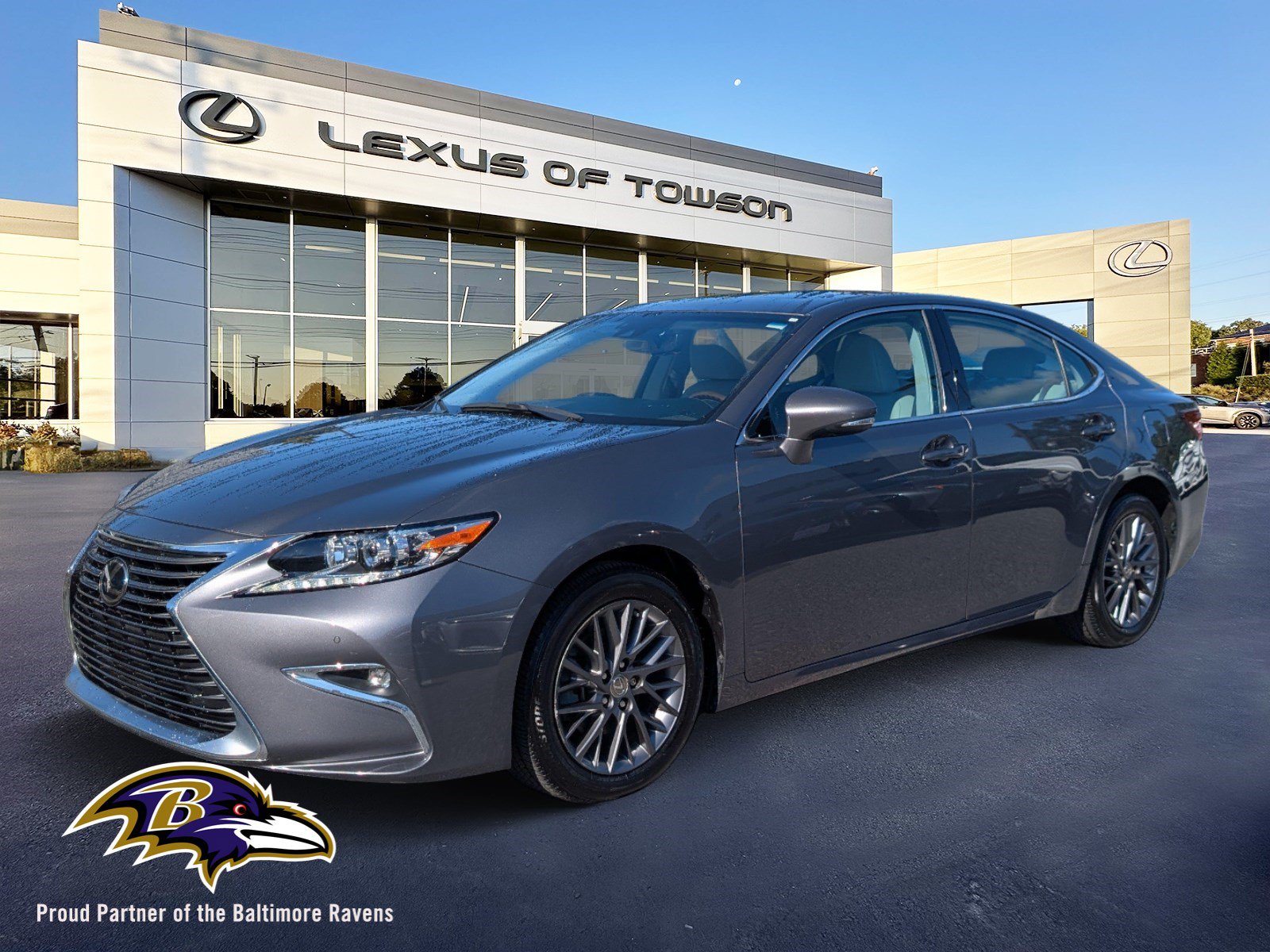 Used 2018 Lexus ES 350 w/ Premier Package
