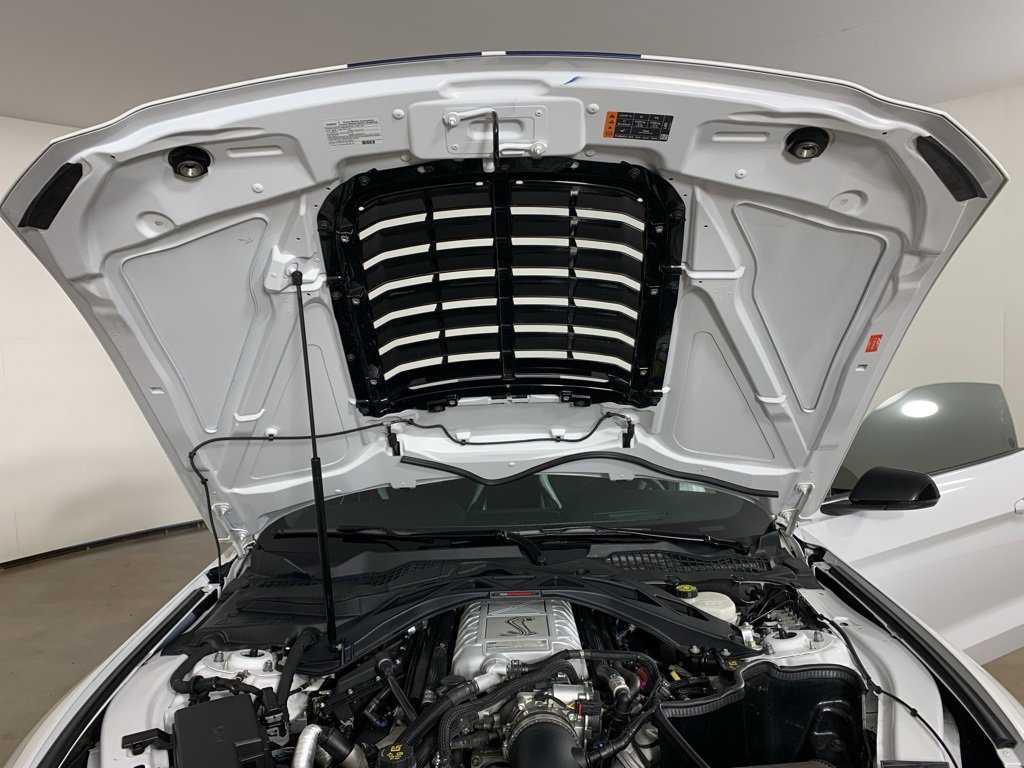 Used 2020 Ford Mustang Shelby GT500 w/ Carbon Fiber Track Pack image 36