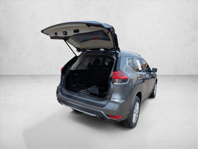 Used 2017 Nissan Rogue SV w/ SV Premium Package image 23