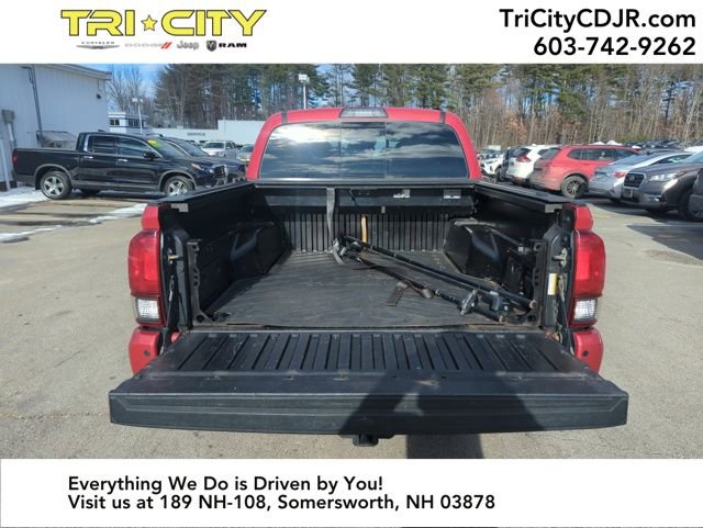 Used 2018 Toyota Tacoma TRD Off-Road image 26