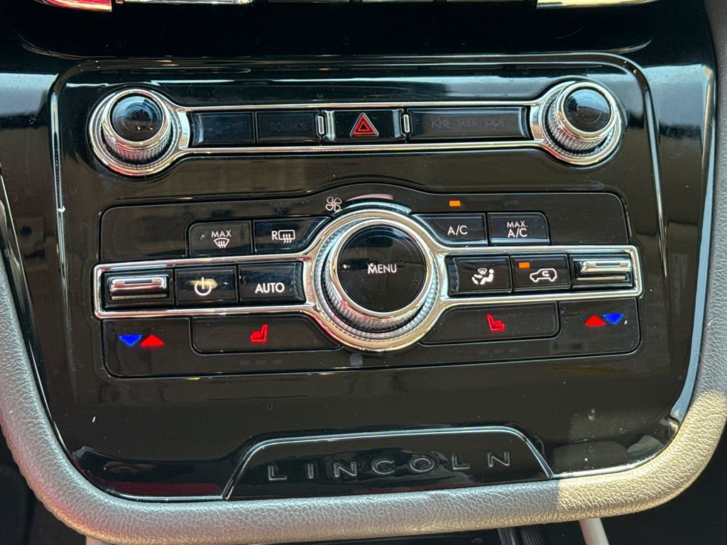 Used 2022 Lincoln Corsair FWD image 31