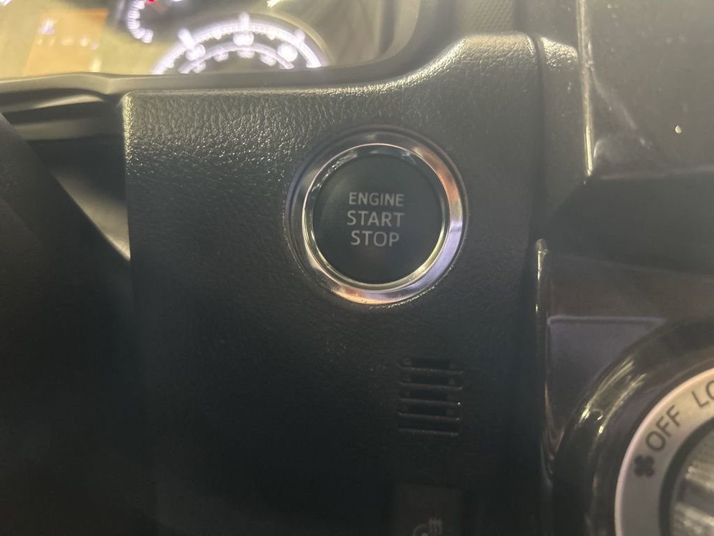 Used 2024 Toyota 4Runner TRD Off-Road Premium image 18