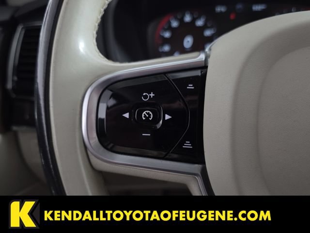 Used 2016 Volvo XC90 T6 Momentum w/ Momentum Plus Package AWD/4WD image 15