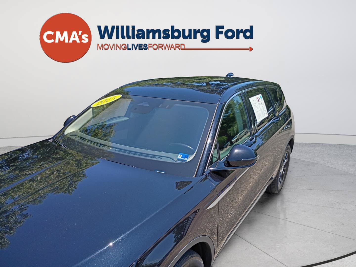 Used 2025 Lincoln Nautilus Premier AWD/4WD image 24