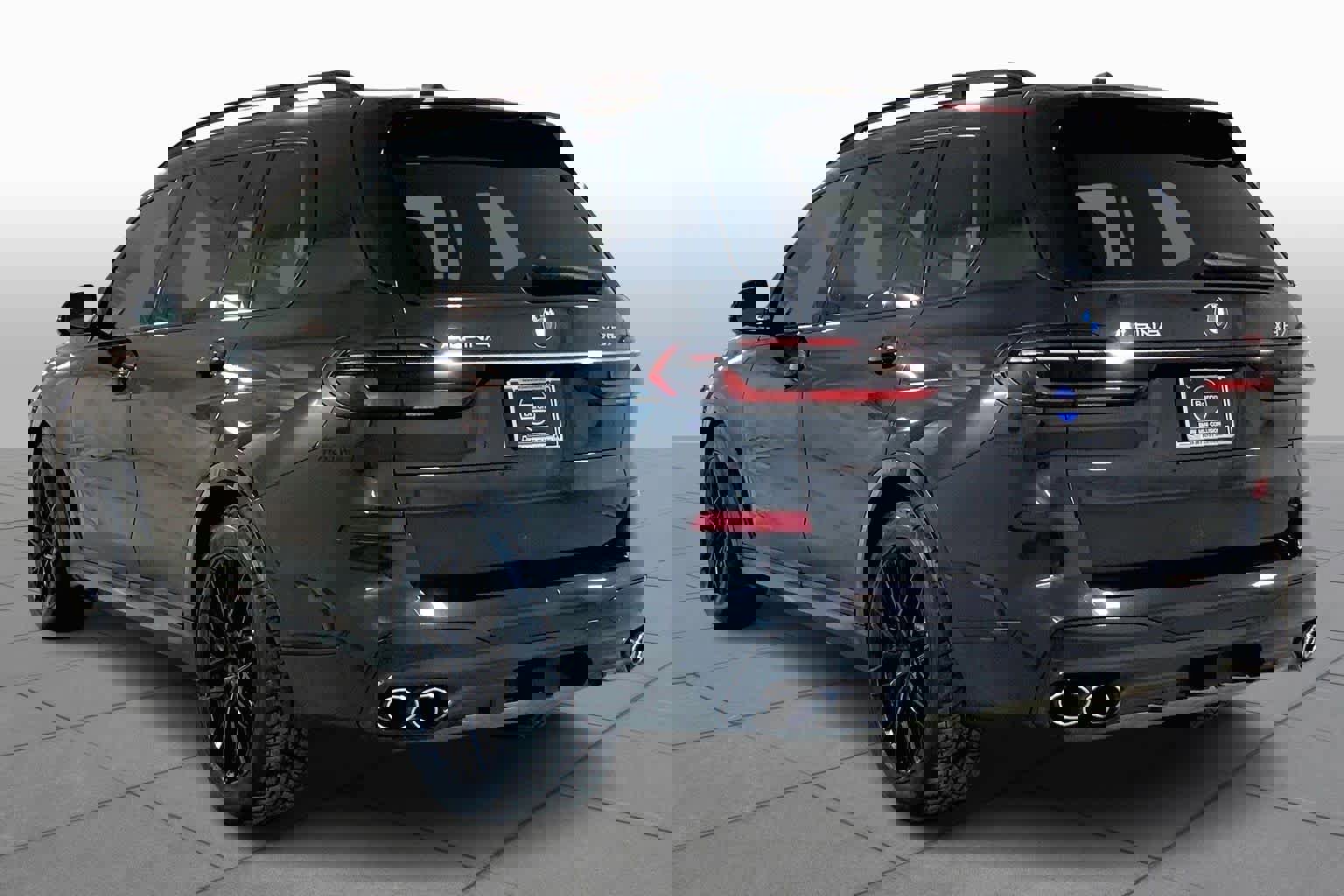 Used 2024 BMW ALPINA XB7 ALPINA XB7 image 12